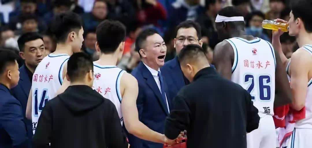 开云体育网页版登录入口-广东队遇强敌，终结连胜势态