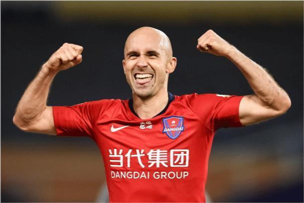 重庆力帆客场战平上港，保持中超中下游位置的简单介绍