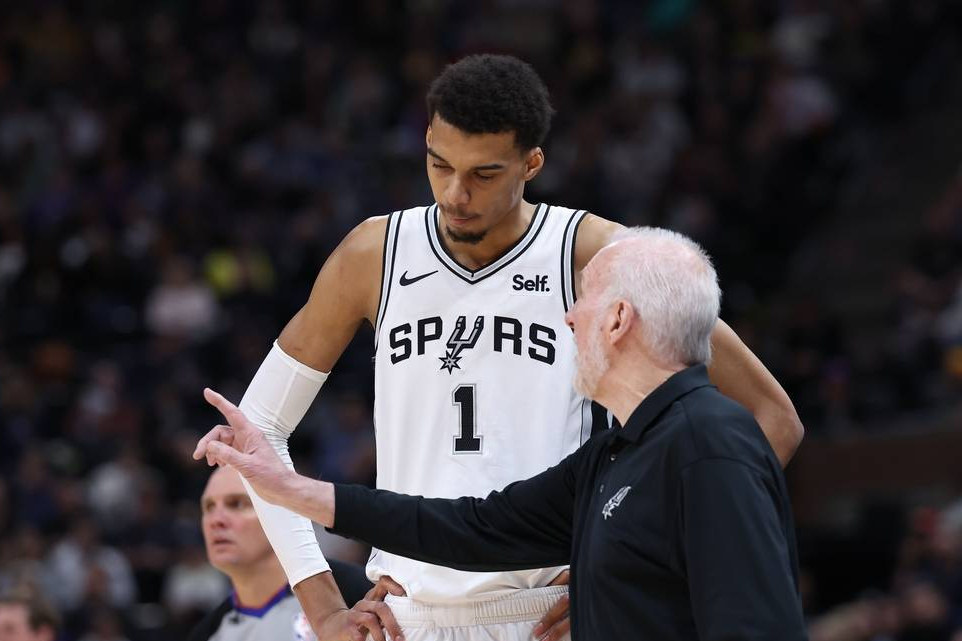 马刺主场大胜热火，取得关键胜利